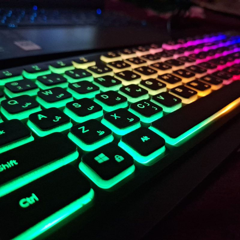 کیبورد گیمینگ تسکو مدل TK 8031، سوییچ ممبران، Full-Size، نورپردازی RGB | مشکی | گارانتی 12 ماهه توسن سیستم